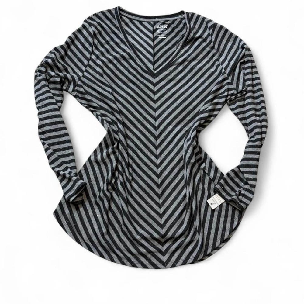 Apt 9 Sparkle Striped Modern Essentials V Neck Long Sleeve‎ Tunic